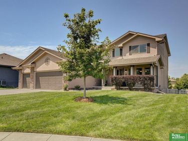 21314 Castlerock Lane, Gretna, NE 68028