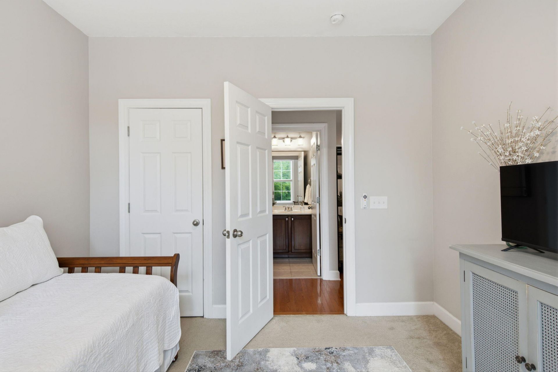 3508 Bagley Drive Photo 18