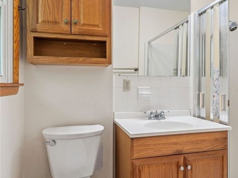 912 S Azalea Boulevard, Barberton, OH 44203 Photo 14