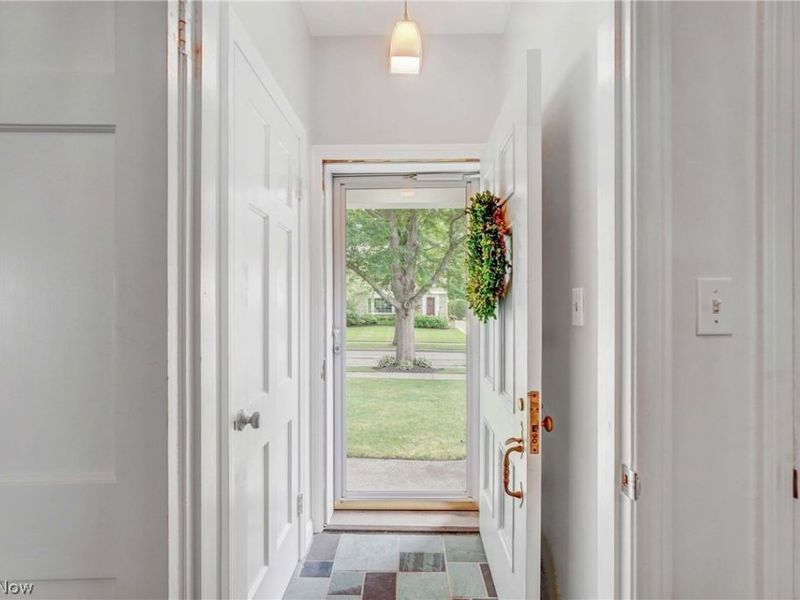 2385 Lalemant Road, University Heights, OH 44118 Photo 6