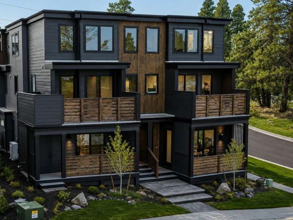 61579 SW Riverwalk Lane, Bend, OR 97702