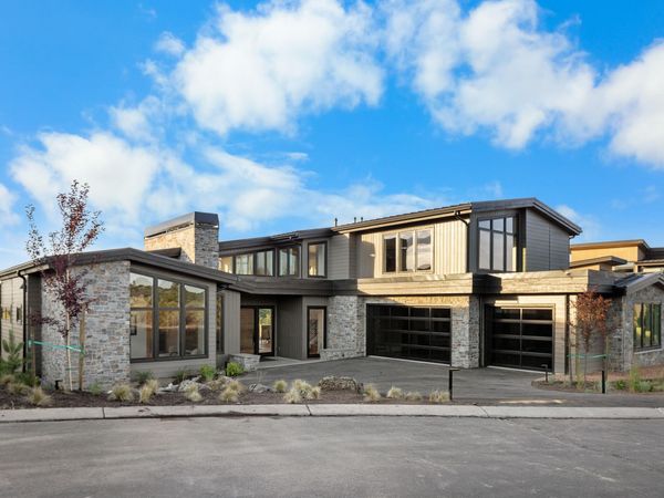 19260 Christopher Court, Unit Lot 151, Bend, OR 97702
