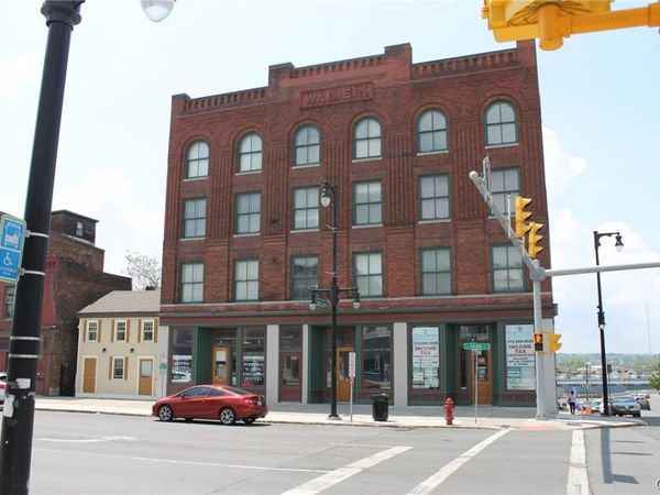 755 N Salina Street , Syracuse, NY 13208