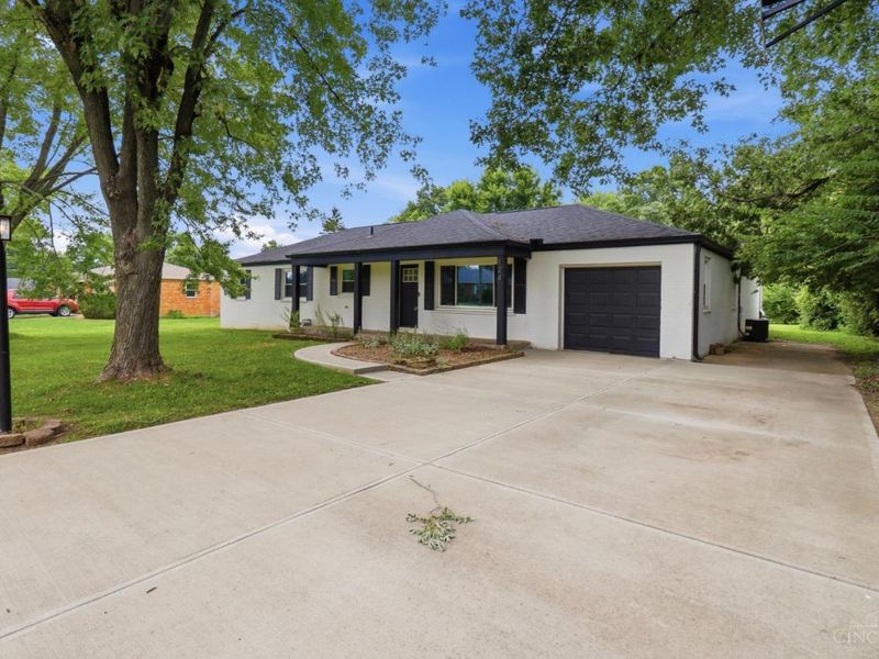 124 Lynnview Drive, Mason, OH 45040 Photo 2
