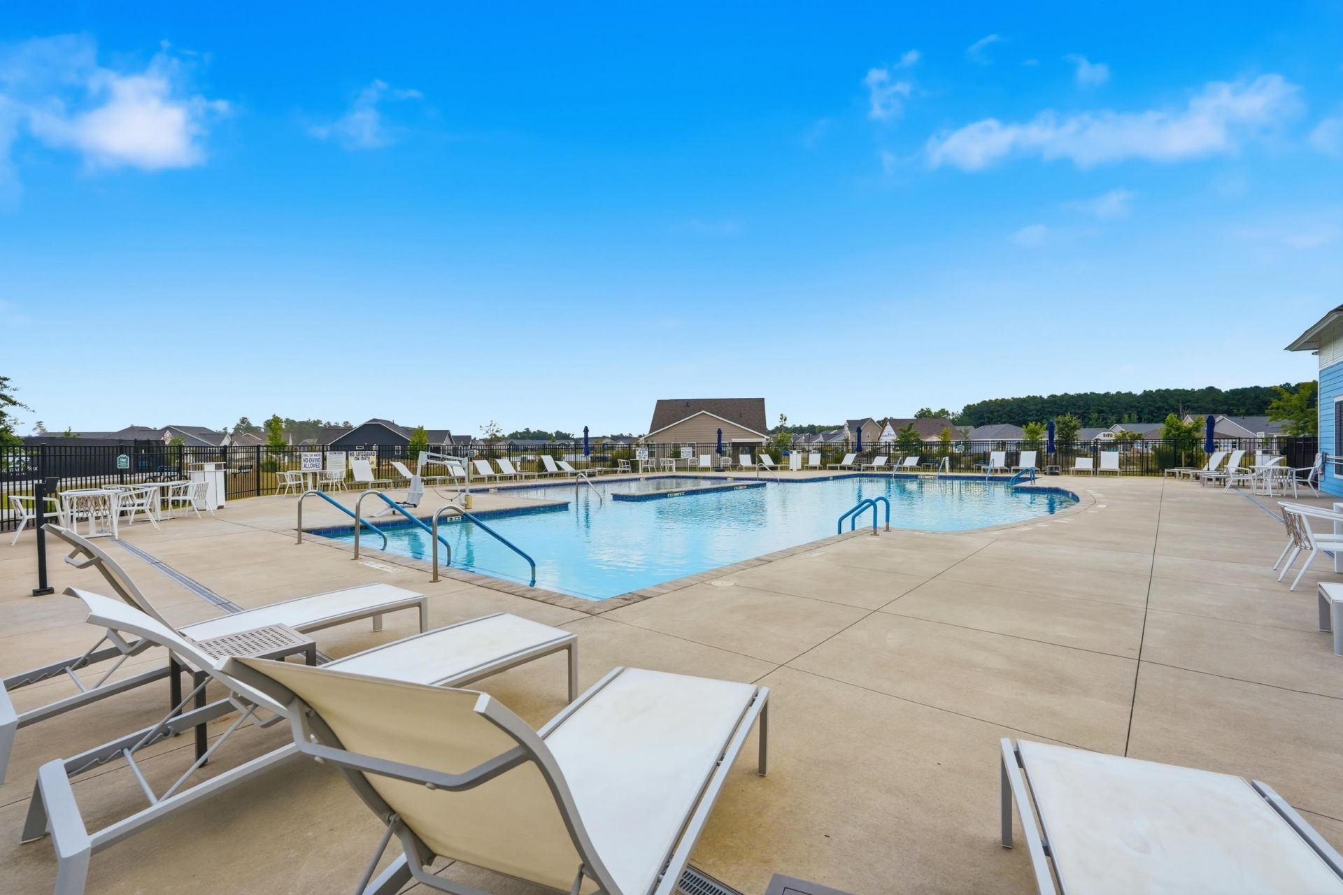 210 Autumn Olive Place  Photo 27