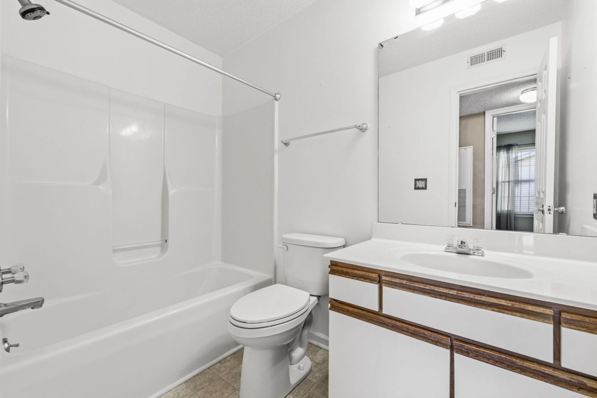 2181 Clearwater Dr.  Photo 22
