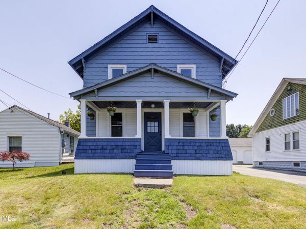 32 Fullerton Avenue, Schenectady, NY 12304