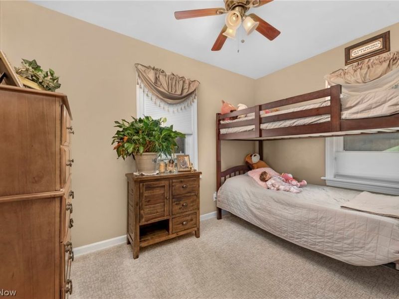984 Cleveland Avenue, Amherst, OH 44001 Photo 13