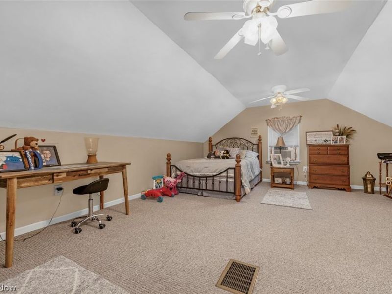 984 Cleveland Avenue, Amherst, OH 44001 Photo 17