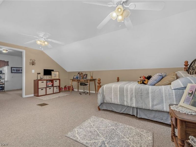 984 Cleveland Avenue, Amherst, OH 44001 Photo 18