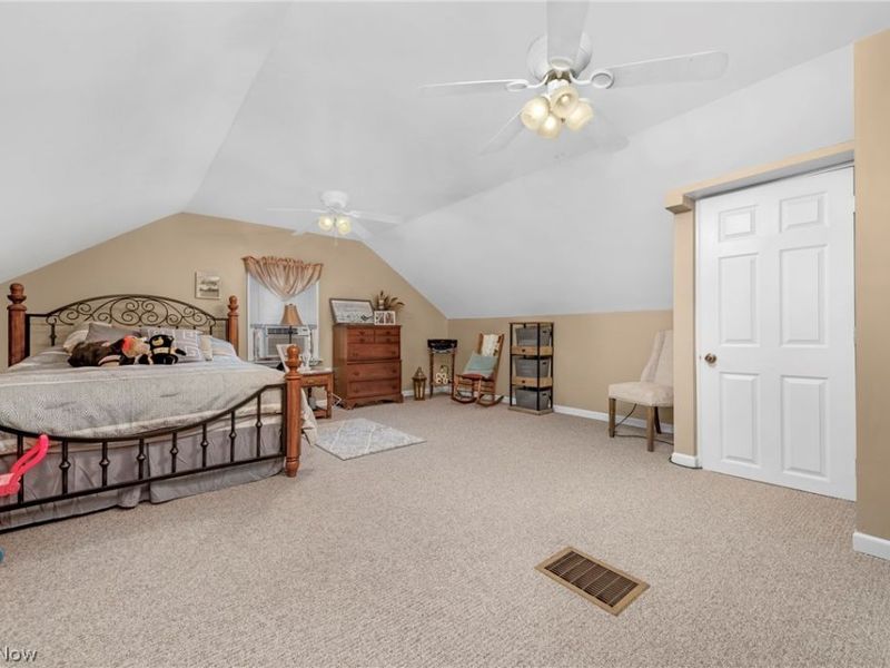 984 Cleveland Avenue, Amherst, OH 44001 Photo 19