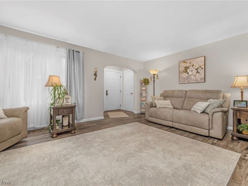 984 Cleveland Avenue, Amherst, OH 44001 Photo 21
