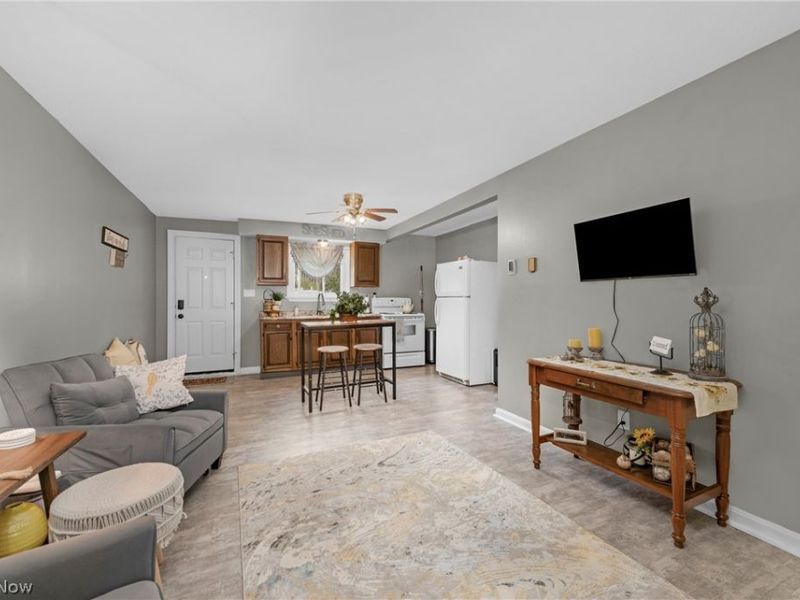 984 Cleveland Avenue, Amherst, OH 44001 Photo 31