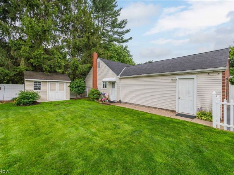 984 Cleveland Avenue, Amherst, OH 44001 Photo 37
