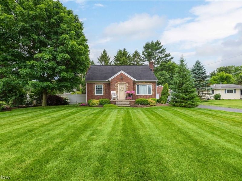 984 Cleveland Avenue, Amherst, OH 44001 Photo 4