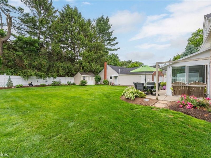 984 Cleveland Avenue, Amherst, OH 44001 Photo 44