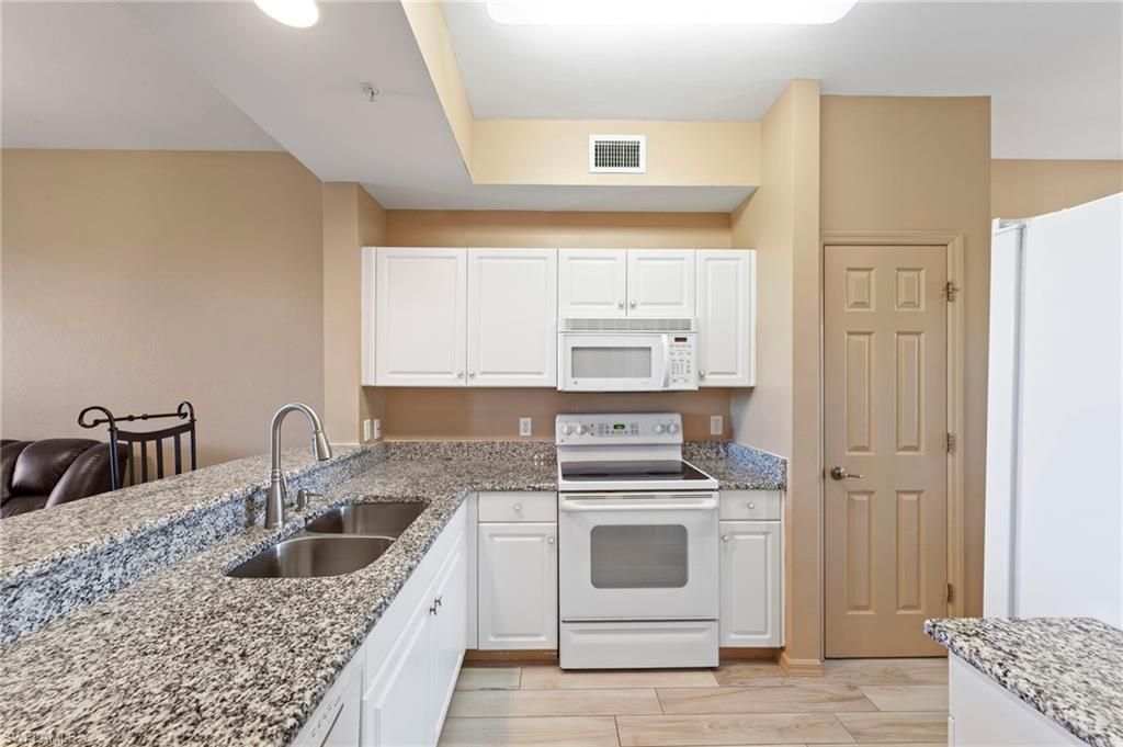 14511 Legends Blvd N, Unit 306, Fort Myers, FL 33912 Photo