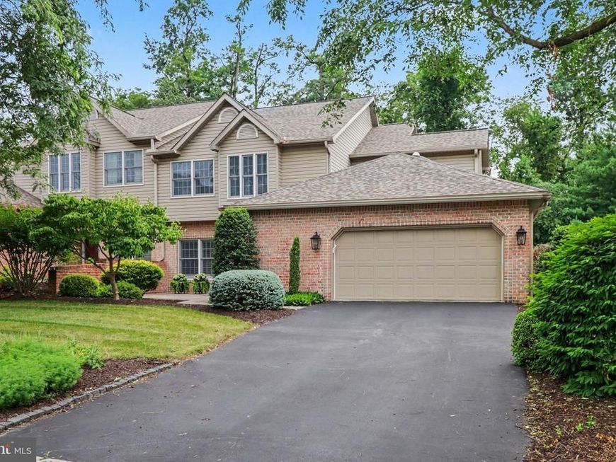 12 Crain Circle, Lemoyne, PA 17043 Main Photo