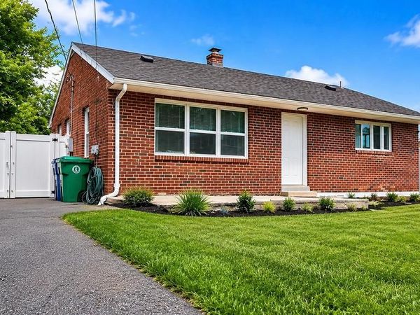 29 CAROLYN STREET, HARRISBURG, PA 17112