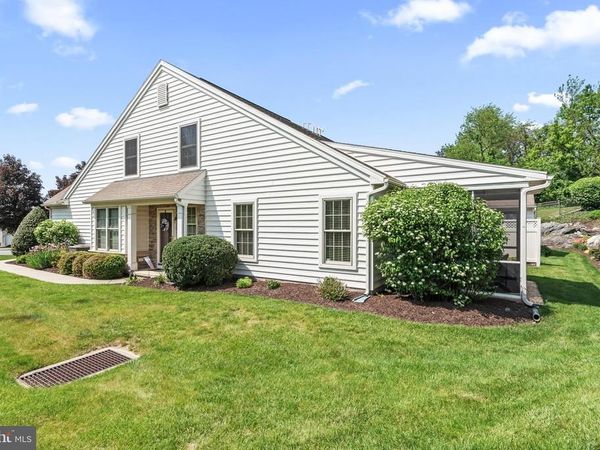 20 HARDY COURT , LANCASTER, PA 17602