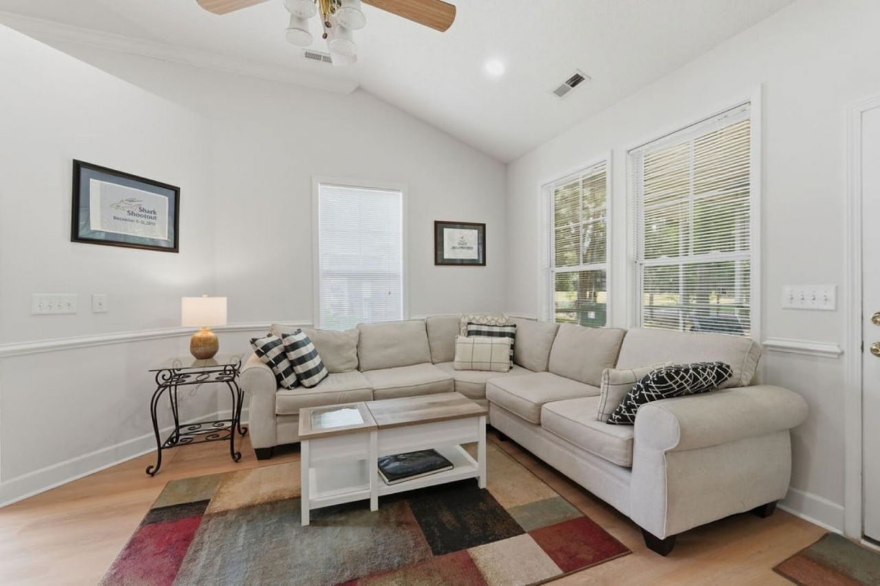 6095 Catalina Dr. Photo 17