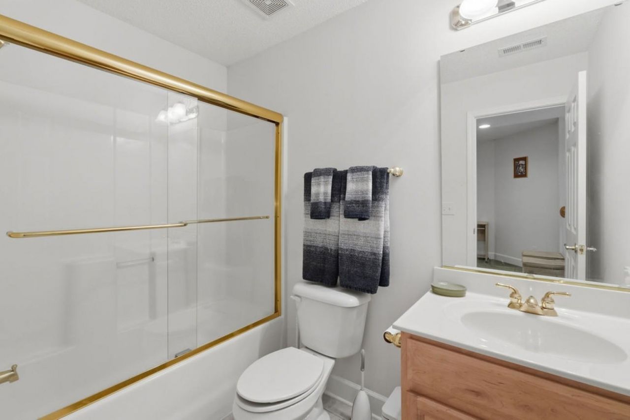 6095 Catalina Dr. Photo 32