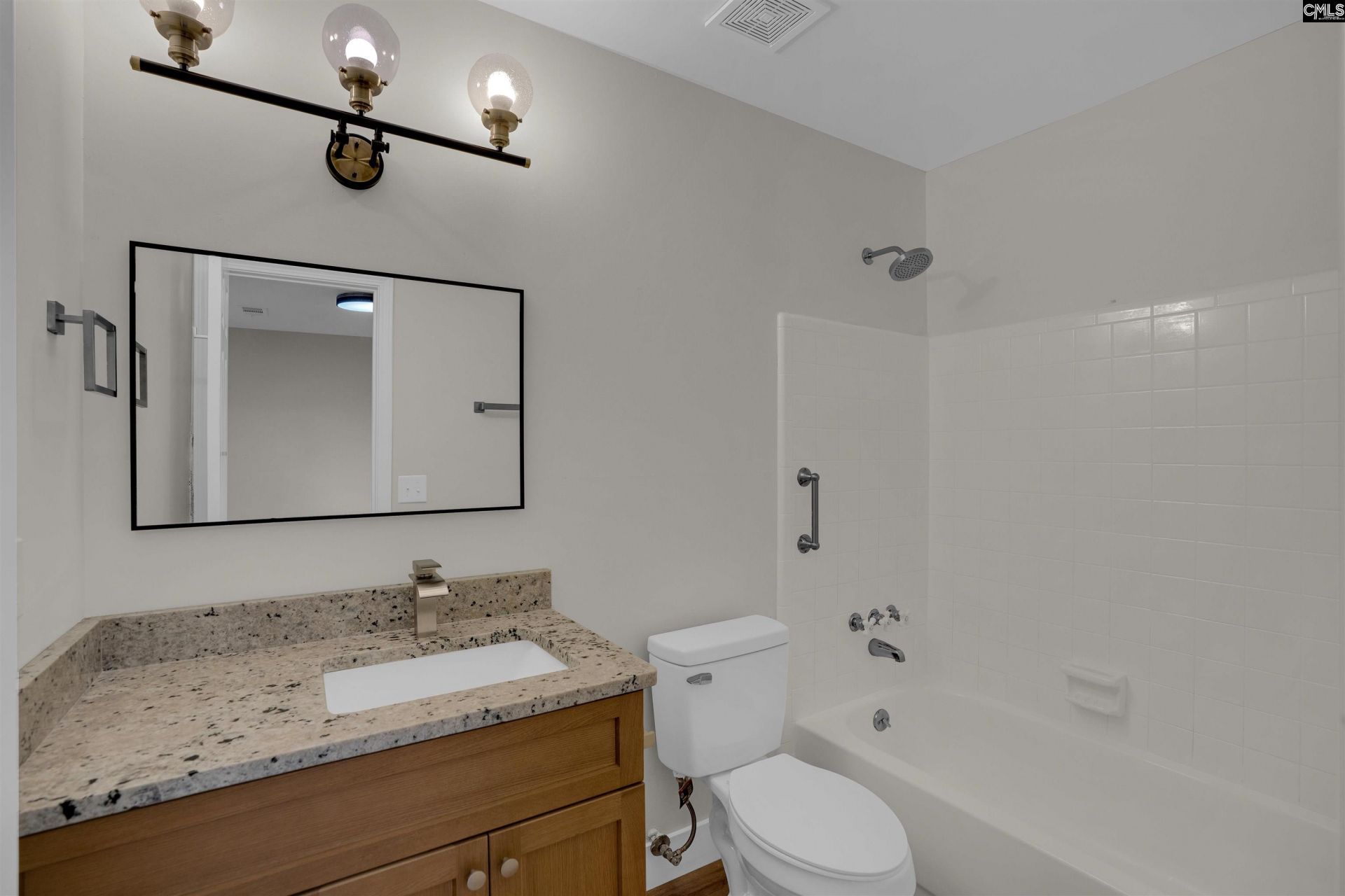 394 Wharfsdale Road Photo 16