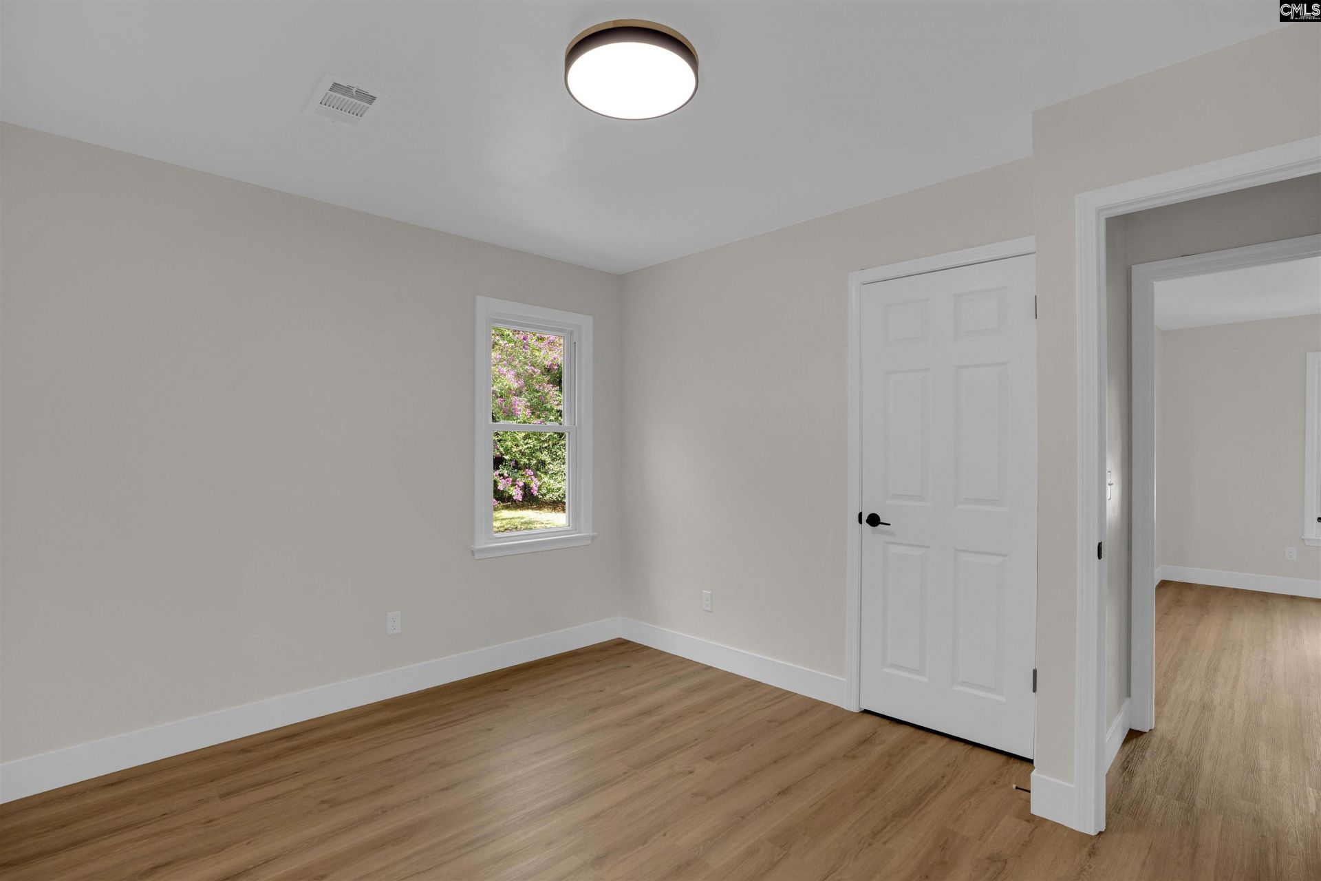394 Wharfsdale Road Photo 18
