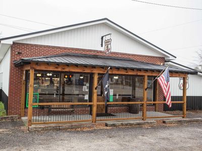 2587 N Highway 1 , Cassatt, SC 29032