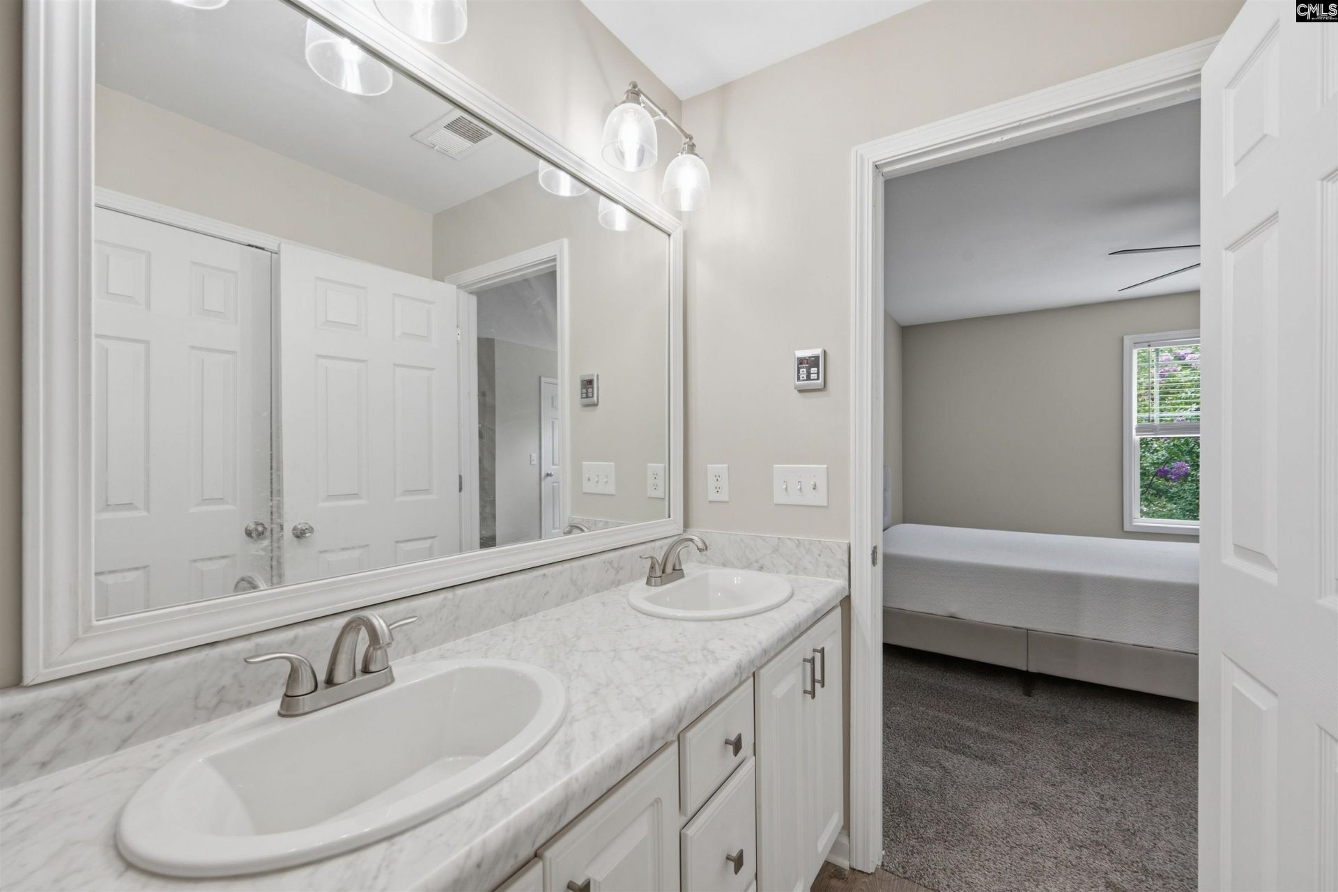 827 Forest Park Road Photo 19