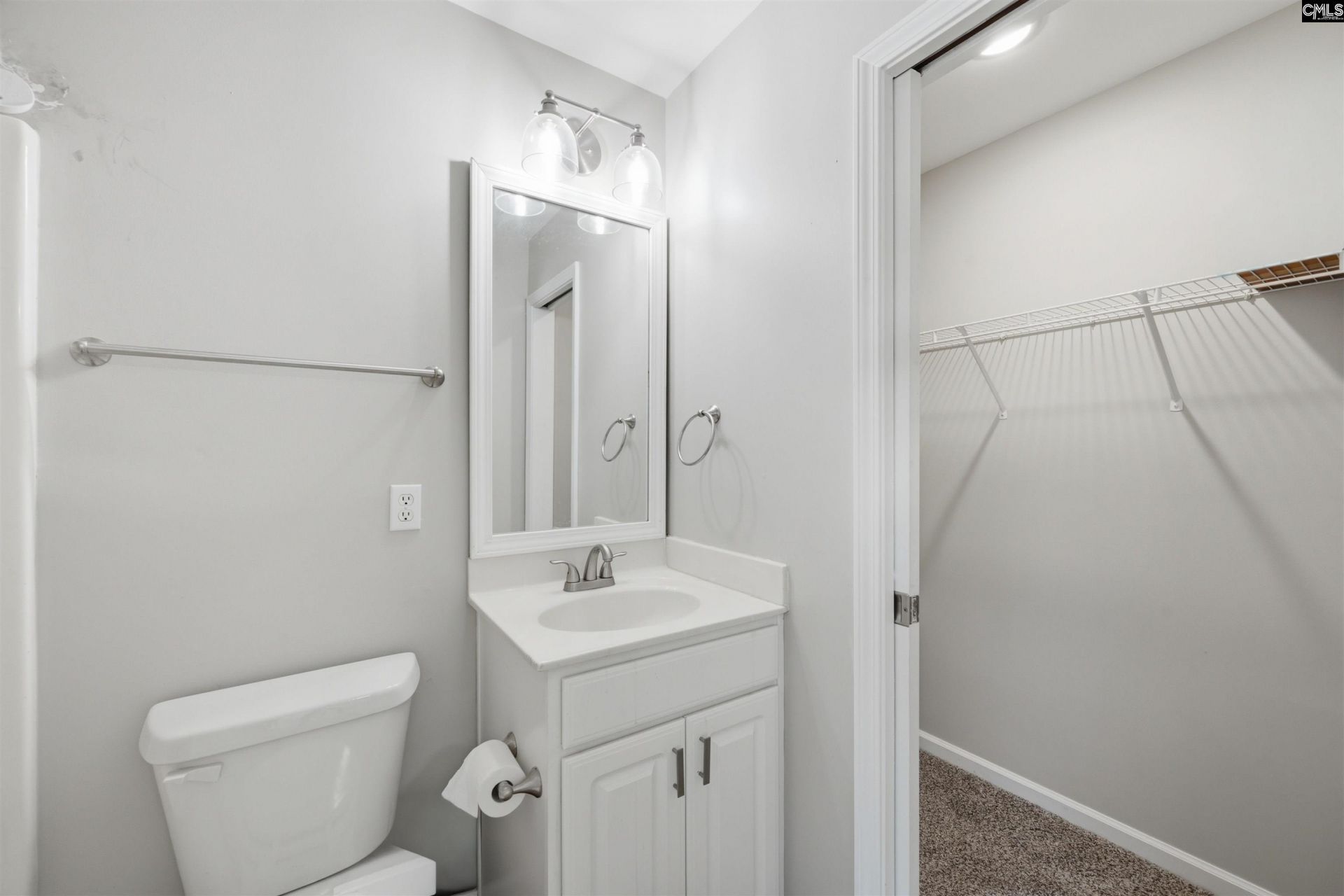 827 Forest Park Road Photo 22