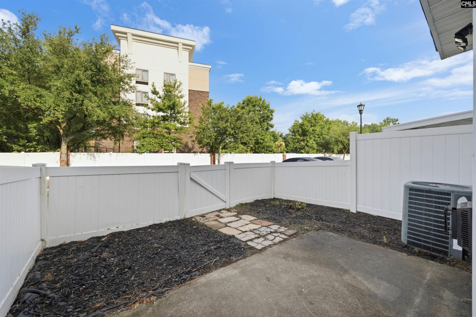 827 Forest Park Road Photo 25