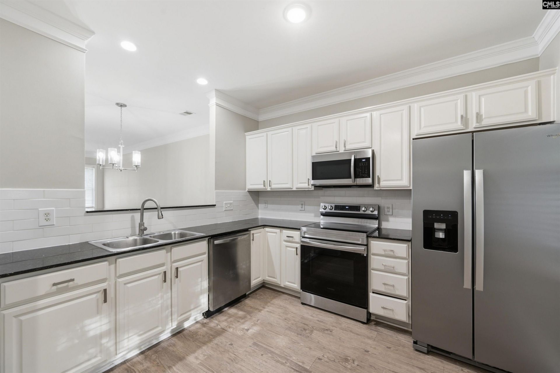 827 Forest Park Road Photo 6