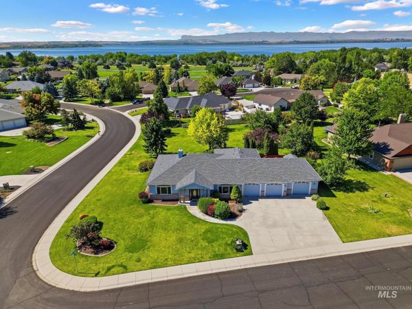 15181 Drury Lane, Caldwell, ID 83605