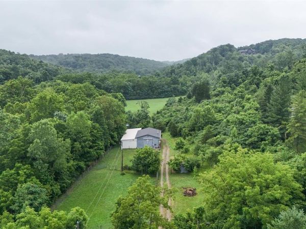 9560 Lockwood Hill Road, Colerain Twp, OH 45247