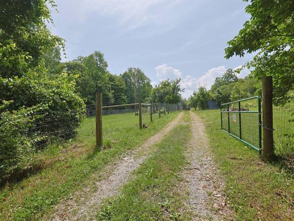 9560 Lockwood Hill Road, Cincinnati, OH 45247