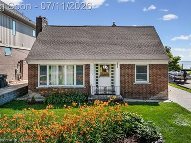 38536 Lakeshore Drive, Harrison Twp, MI 48045