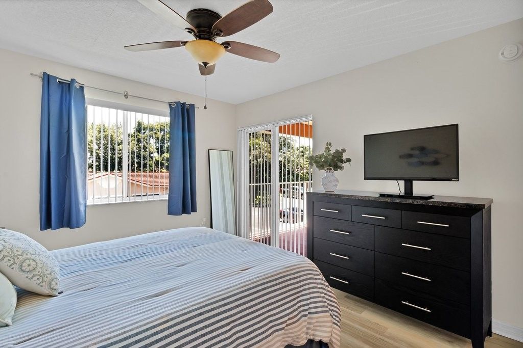 1590 S 42nd Circle, Unit 207, Vero Beach, FL 32967 Photo