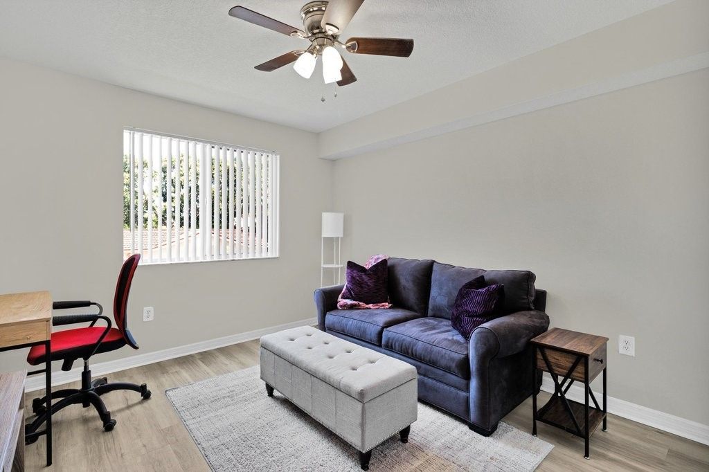 1590 S 42nd Circle, Unit 207, Vero Beach, FL 32967 Photo