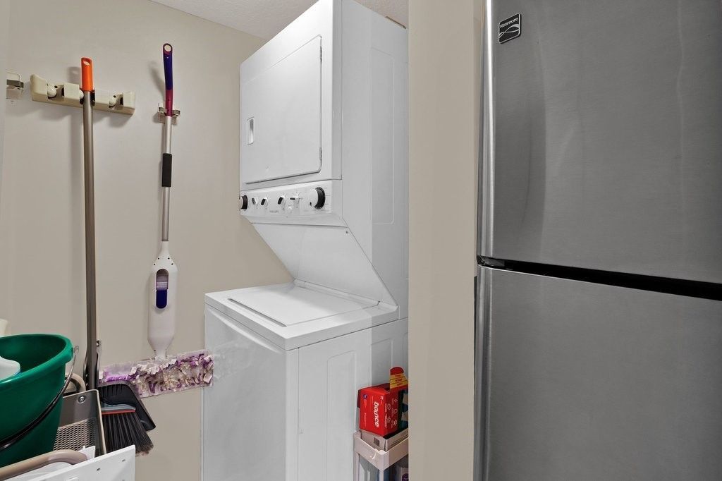 1590 S 42nd Circle, Unit 207, Vero Beach, FL 32967 Photo
