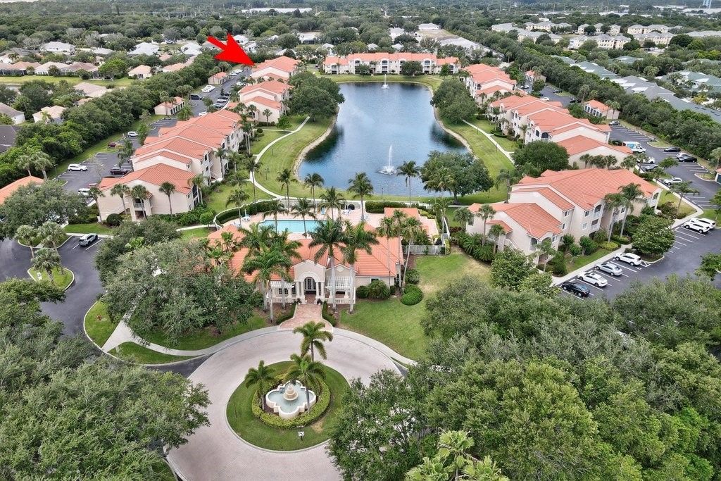 1590 S 42nd Circle, Unit 207, Vero Beach, FL 32967 Photo