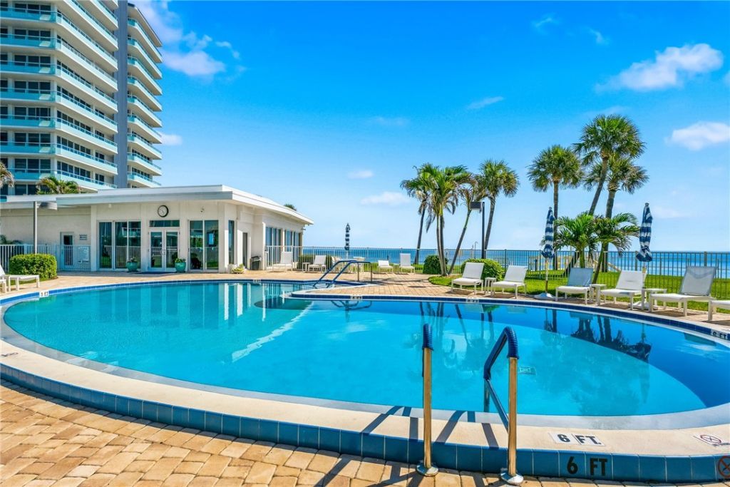 3554 Ocean Drive, Unit 702s, Vero Beach, FL 32963 Photo