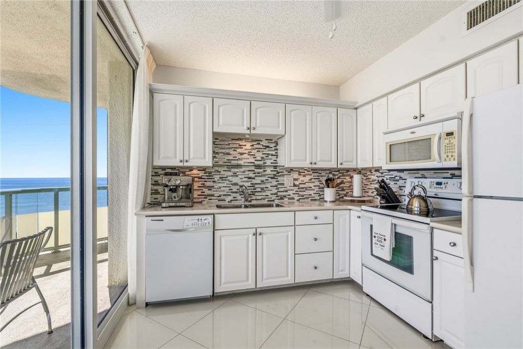 3554 Ocean Drive, Unit 702s, Vero Beach, FL 32963 Photo