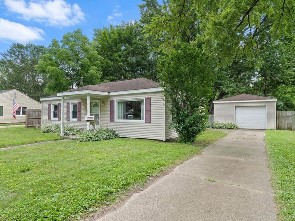 2129 Lewis Drive, Niles, MI 49120