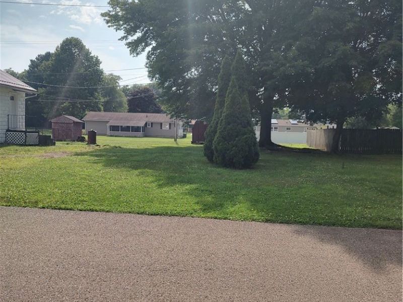602 Oxford Avenue, Newcomerstown, OH 43832 Photo 4