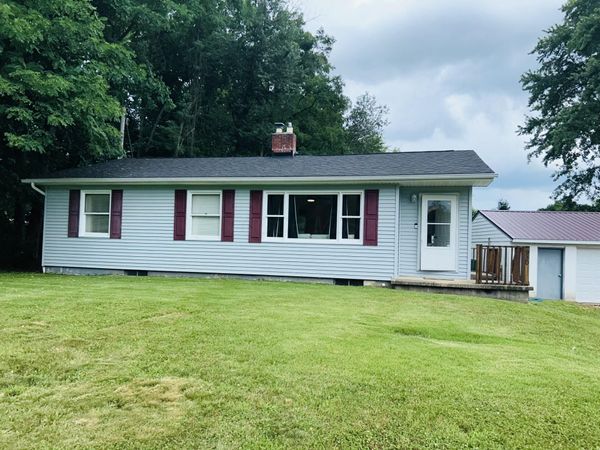 930 Lake Road SE, Lancaster, OH 43130