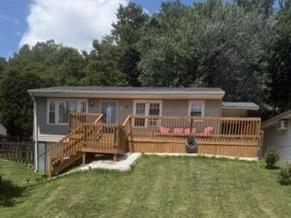 66 N. Highland Avenue, Moundsville, WV 26041