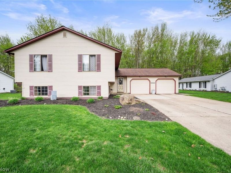 8330 Quail Point Lane, Mentor, OH 44060 Photo 1