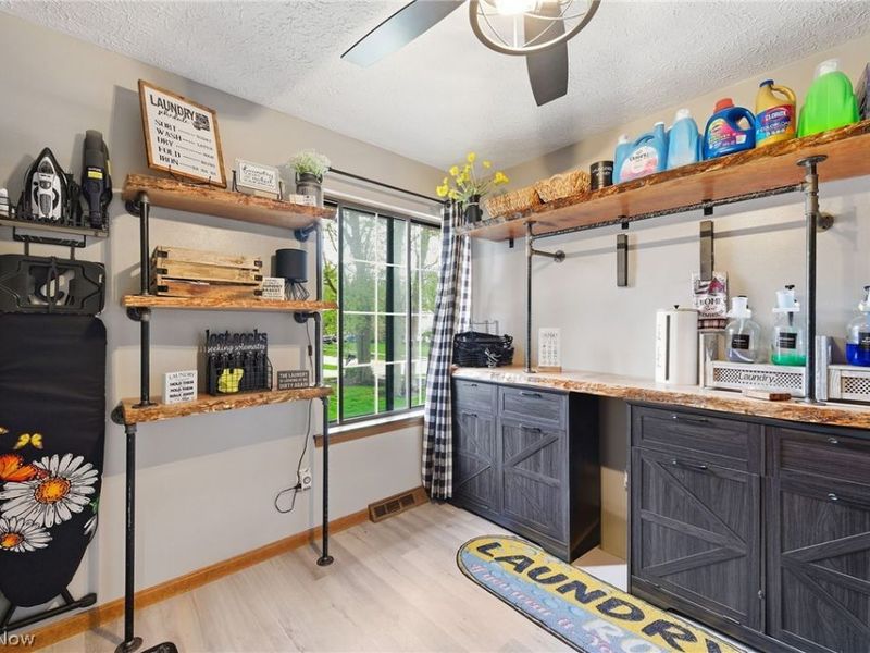 8330 Quail Point Lane, Mentor, OH 44060 Photo 18