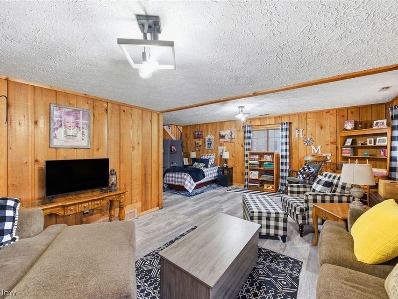 8330 Quail Point Lane, Mentor, OH 44060 Photo 22